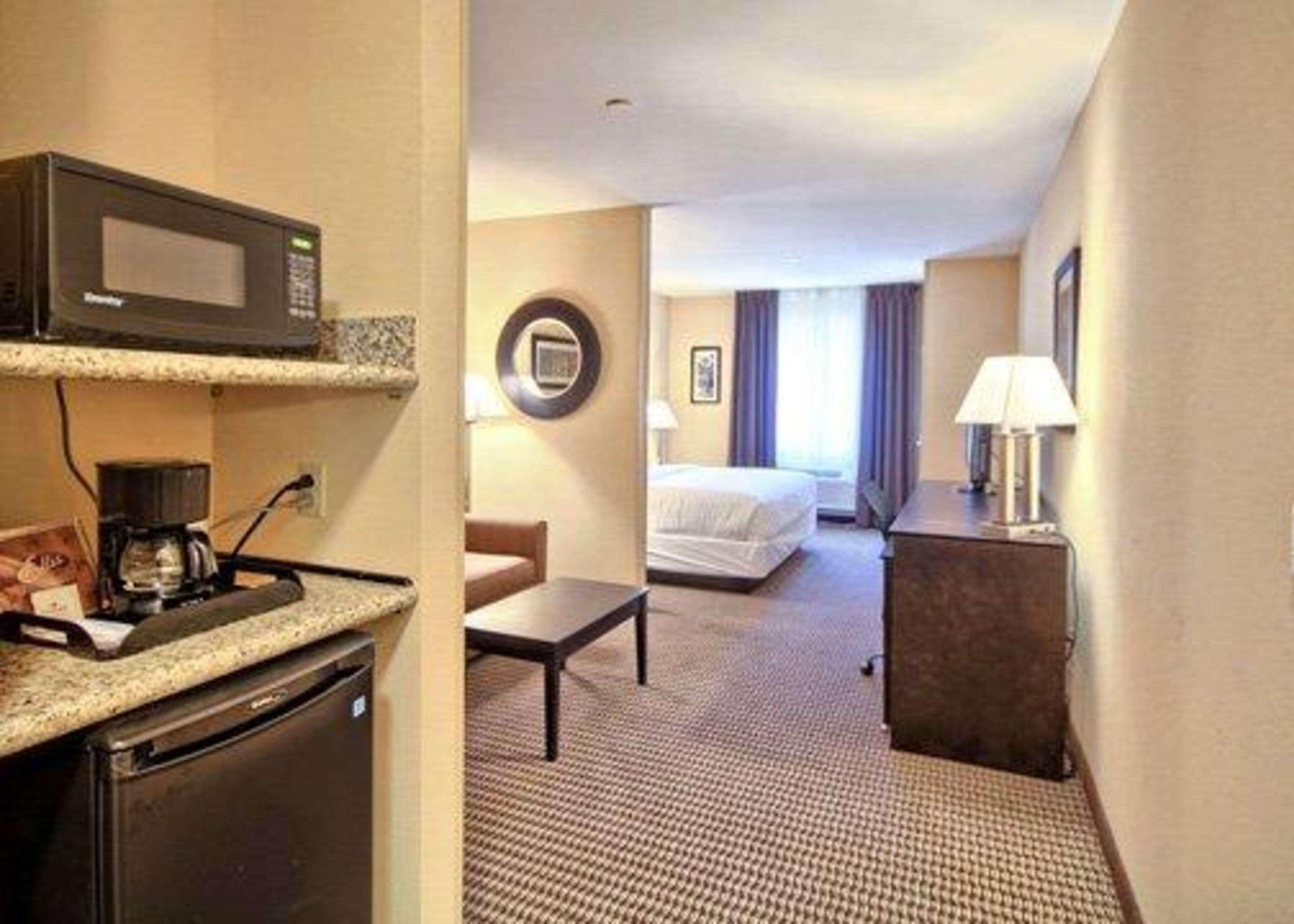 Comfort Suites Lewisburg Room photo